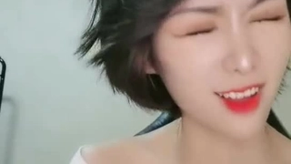 三十而已下载黑丝袜巨乳大屁股熟女【这个女的绝对可以约，看下面的简阶】