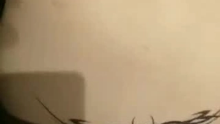 棕色头发的学生Lia Ponce享受独自玩耍的时间