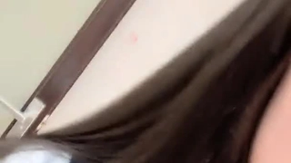 00后小女友。男：被你叫的快射出来了 女：太舒服了就会叫嘛
