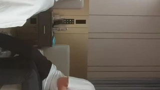 新人~刚下海的女神！首次收费跳蛋+震动器