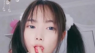 性感美乳小三跳艳舞给我看还帮我口交怎麽受的了