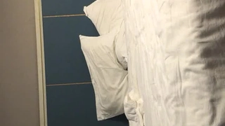 斗鱼TV直播探访住在楼上的楼凤，这钱花的真值！（内有约啪技巧和联系方式）